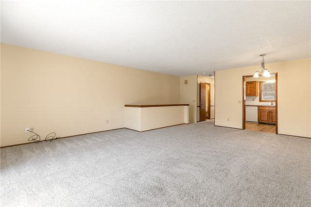 7 August Lane, Bella Vista, AR 72715