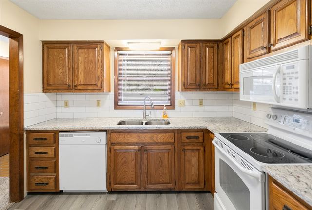 7 August Lane, Bella Vista, AR 72715