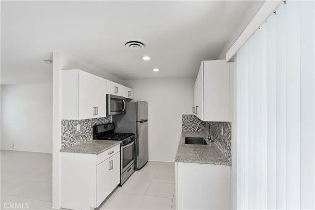 555 S Thornhill Road 4, Palm Springs, CA 92264