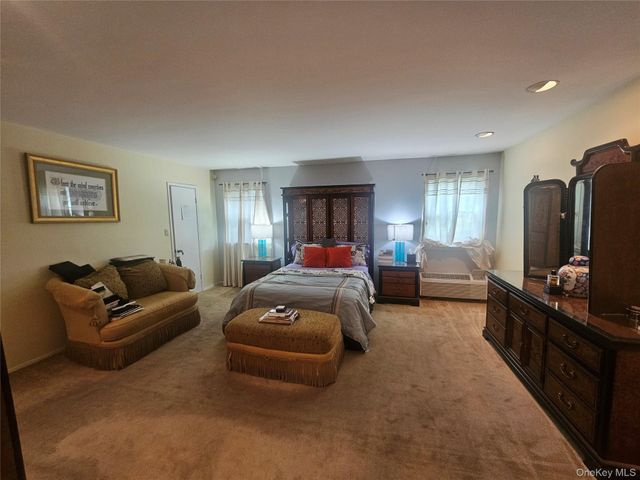 1337 Broadway C10, Hewlett, NY 11557