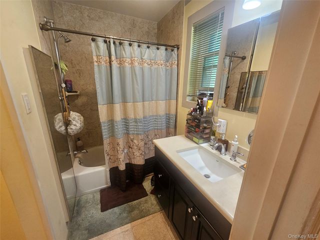 1337 Broadway C10, Hewlett, NY 11557