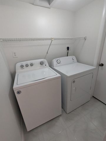 2191 White Pine Circle D, Greenacres, FL 33415