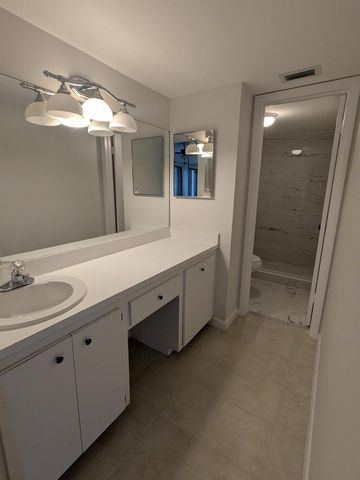 2191 White Pine Circle D, Greenacres, FL 33415