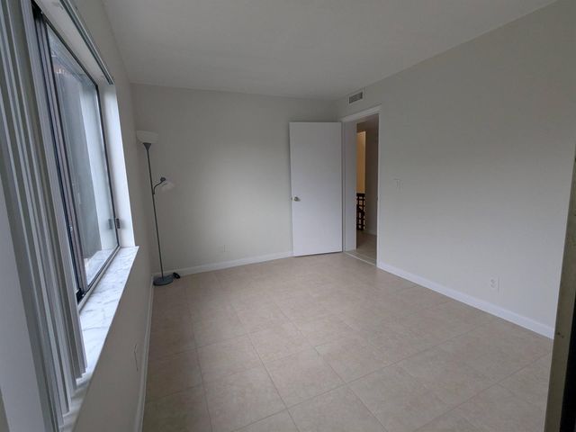2191 White Pine Circle D, Greenacres, FL 33415