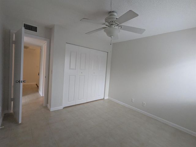 2191 White Pine Circle D, Greenacres, FL 33415