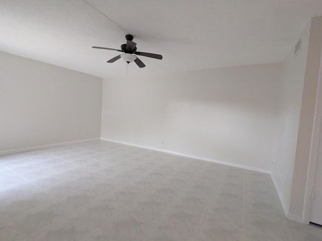 2191 White Pine Circle D, Greenacres, FL 33415