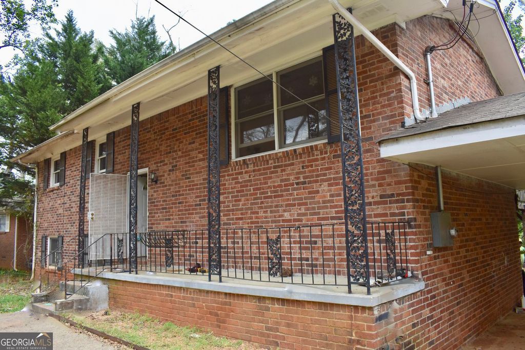 1774 Gretna Green Way, Decatur, GA 30035