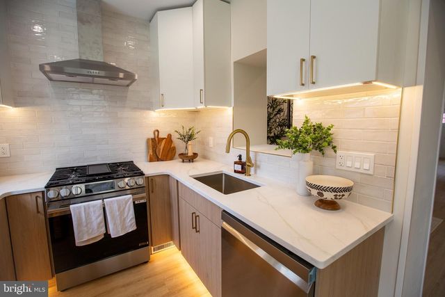 1620 S 19TH ST, Philadelphia, PA 19145