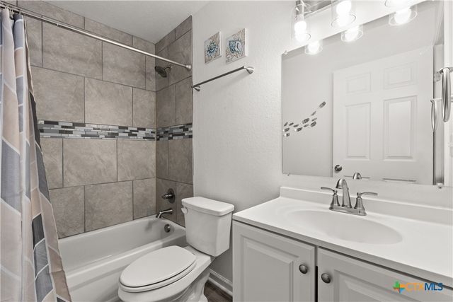 706 Valley, Killeen, TX 76541