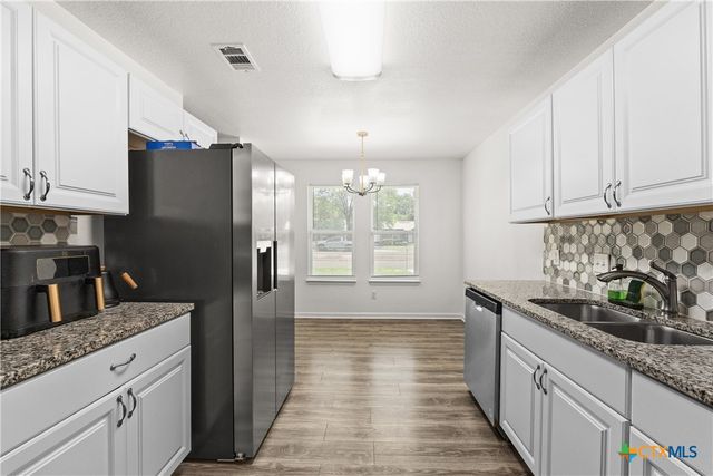 706 Valley, Killeen, TX 76541