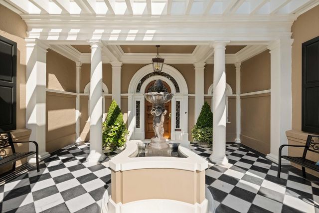 22 Rutledge Avenue, Charleston, SC 29401