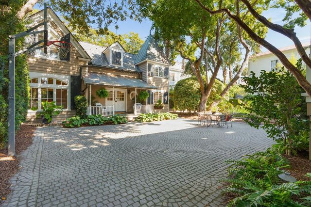 22 Rutledge Avenue, Charleston, SC 29401