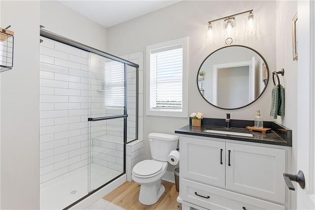 18120 N Peach Blossom Drive, Platte City, MO 64079