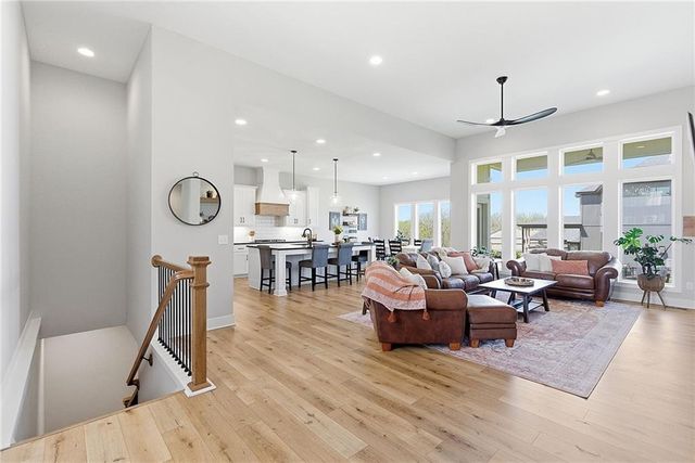 18120 N Peach Blossom Drive, Platte City, MO 64079