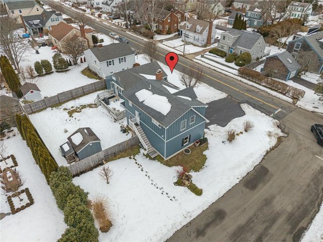 97 Eustis Avenue 2, Newport, RI 02840
