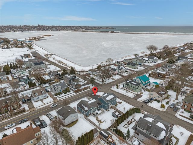 97 Eustis Avenue 2, Newport, RI 02840