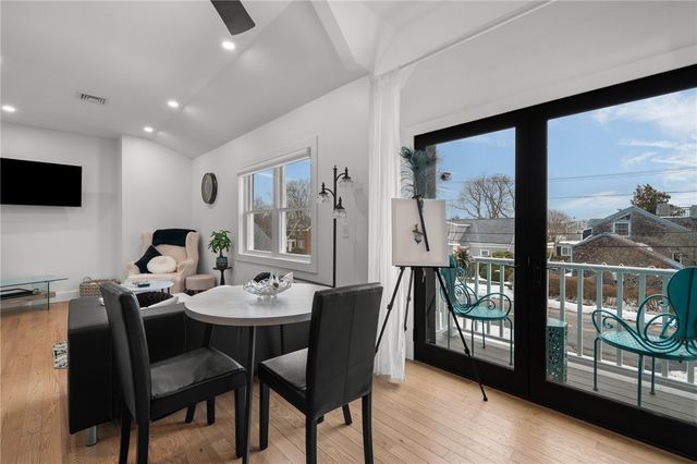 97 Eustis Avenue 2, Newport, RI 02840