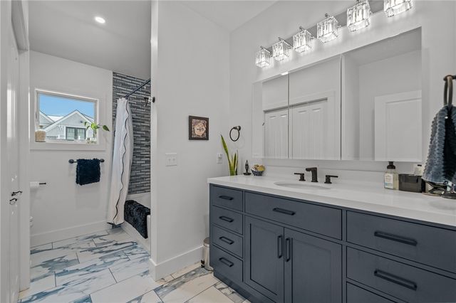 97 Eustis Avenue 2, Newport, RI 02840