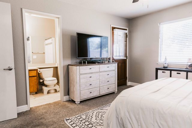 434 Fallbrook Court, Tulare, CA 93274