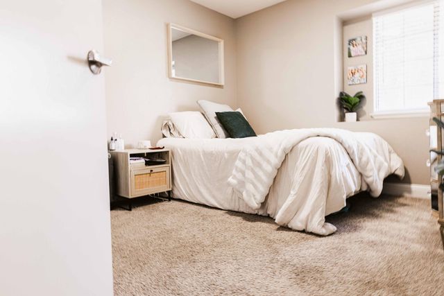 434 Fallbrook Court, Tulare, CA 93274