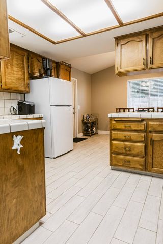 434 Fallbrook Court, Tulare, CA 93274