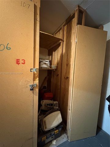 2500 NE 135 502, North Miami, FL 33181