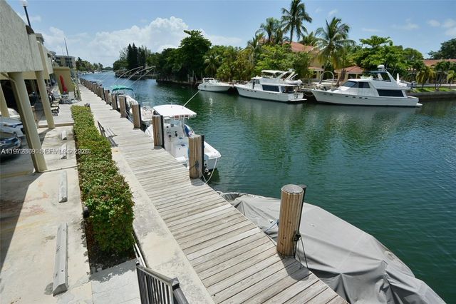 2500 NE 135 502, North Miami, FL 33181