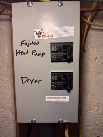 38 Veranda Ave, Tewksbury, MA 01876