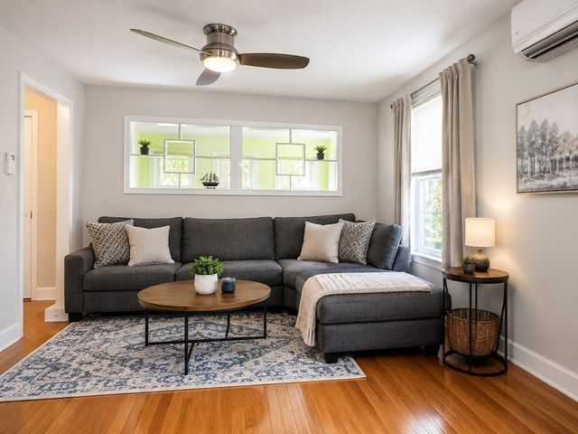 38 Veranda Ave, Tewksbury, MA 01876