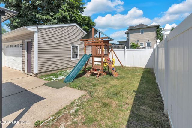 35 Furman Avenue, Sayreville, NJ 08872