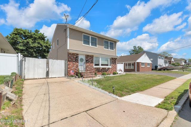 35 Furman Avenue, Sayreville, NJ 08872