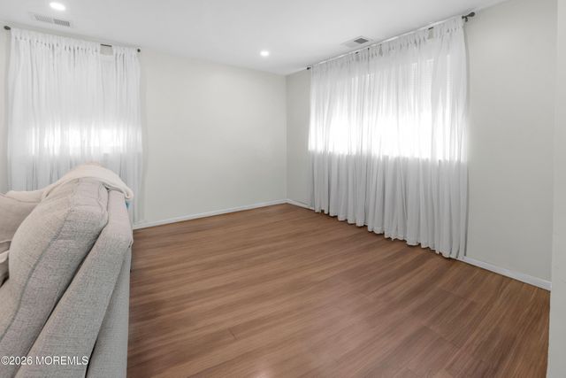 35 Furman Avenue, Sayreville, NJ 08872