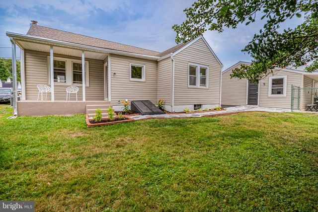 6 BUTTS AVE, Bordentown, NJ 08505