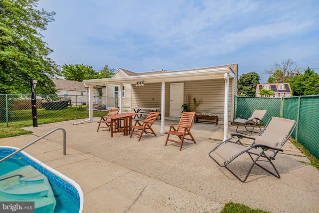 6 BUTTS AVE, Bordentown, NJ 08505