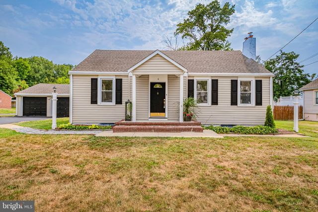 6 BUTTS AVE, Bordentown, NJ 08505
