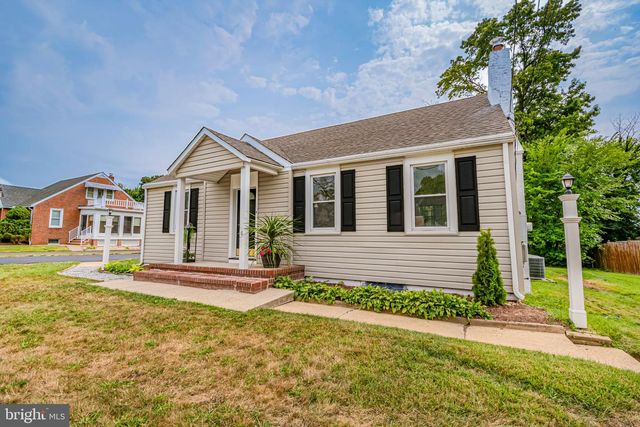 6 BUTTS AVE, Bordentown, NJ 08505
