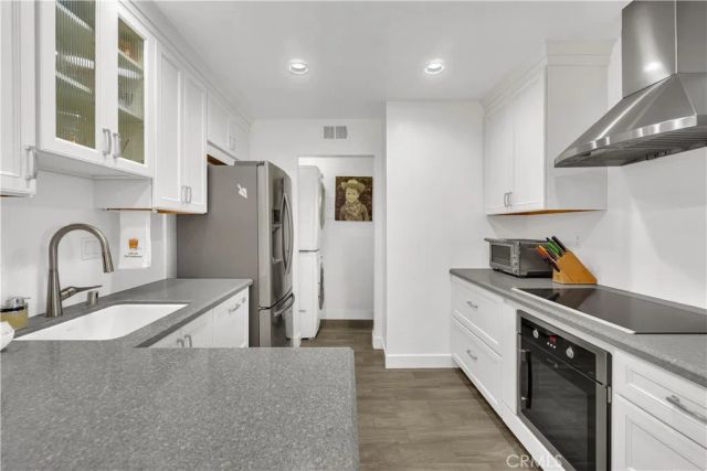 358 Villa Point, Newport Beach, CA 92660