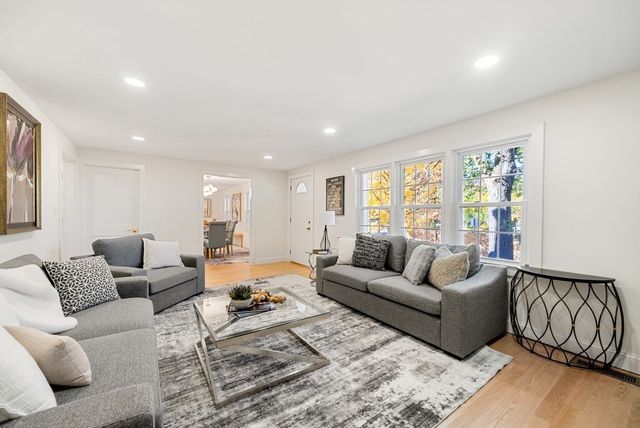 276 Hunting Road, Needham, MA 02494