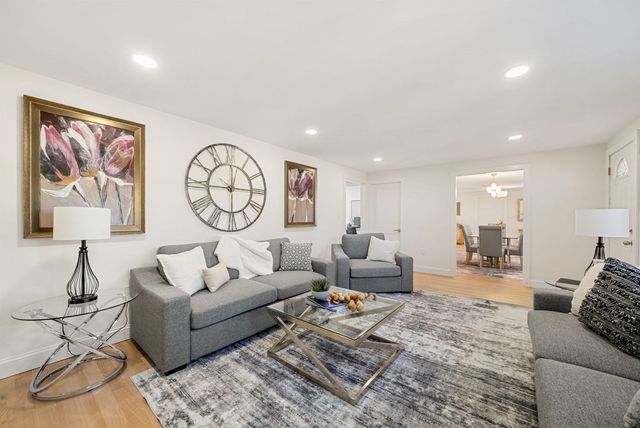 276 Hunting Road, Needham, MA 02494