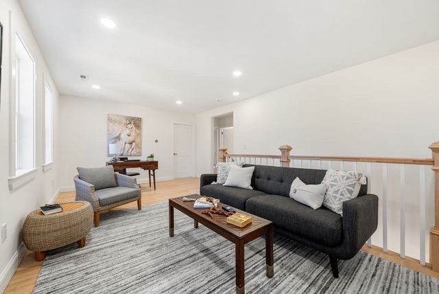 276 Hunting Road, Needham, MA 02494
