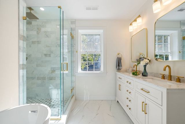 276 Hunting Road, Needham, MA 02494