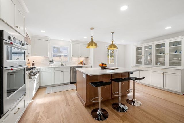 276 Hunting Road, Needham, MA 02494
