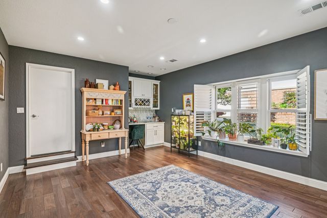 4027 Fairlakes Drive, Dallas, TX 75228