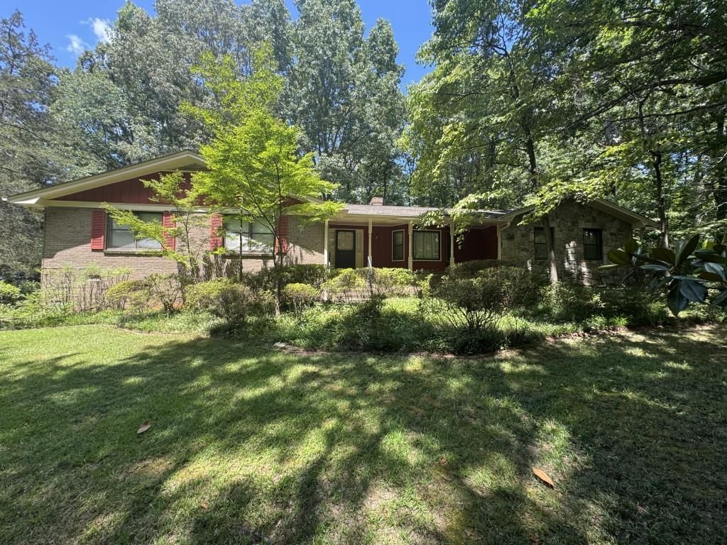 225 Forest Lake Road, Lawrenceville, GA 30046