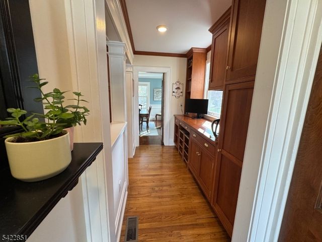 27 Maple Ter, Maplewood Twp., NJ 07040