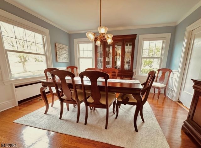 27 Maple Ter, Maplewood Twp., NJ 07040