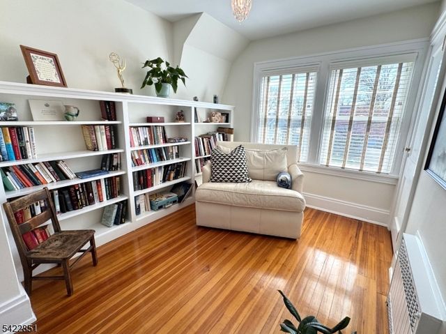 27 Maple Ter, Maplewood Twp., NJ 07040