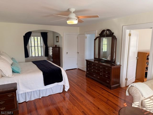 27 Maple Ter, Maplewood Twp., NJ 07040