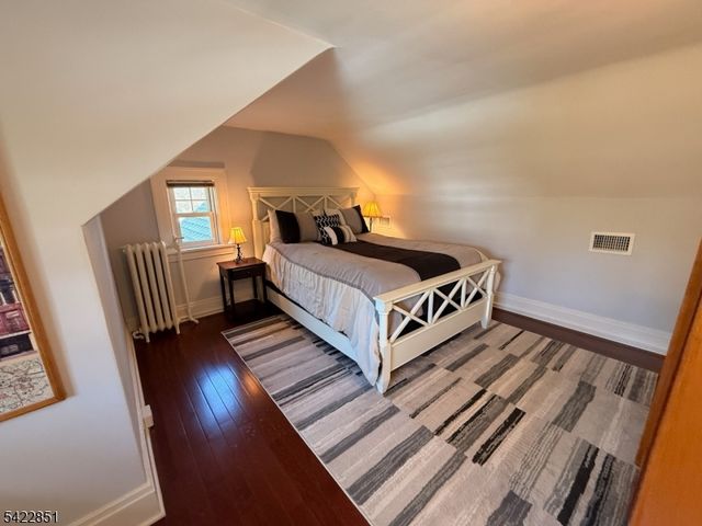 27 Maple Ter, Maplewood Twp., NJ 07040