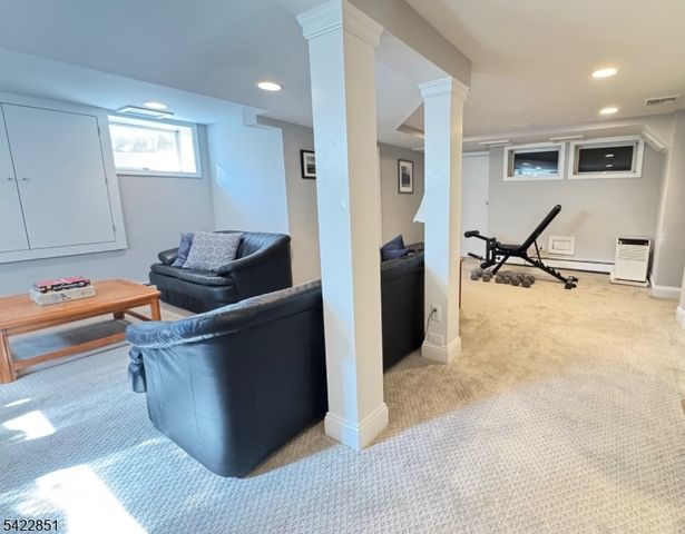 27 Maple Ter, Maplewood Twp., NJ 07040